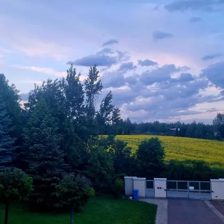 Pod Platanem Фермерский дом Smardzowice